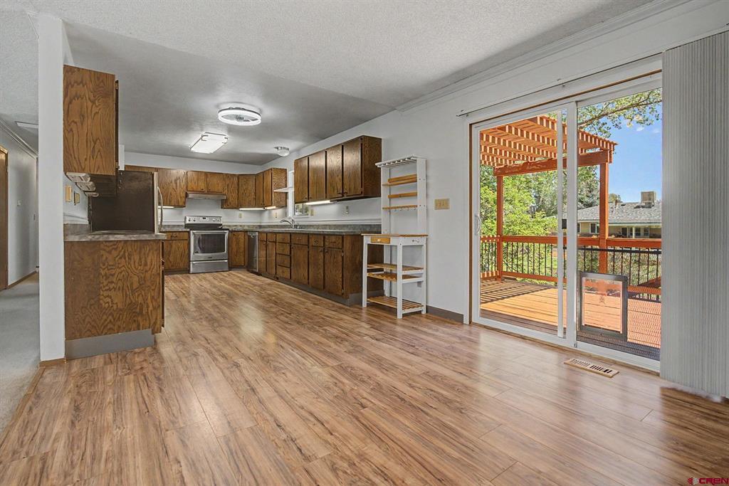 1227 Sherwood Drive Montrose CO 81401
