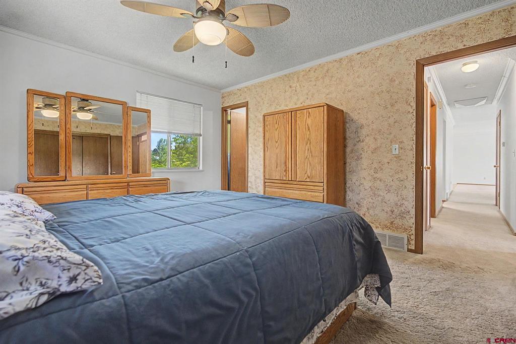 1227 Sherwood Drive Montrose CO 81401