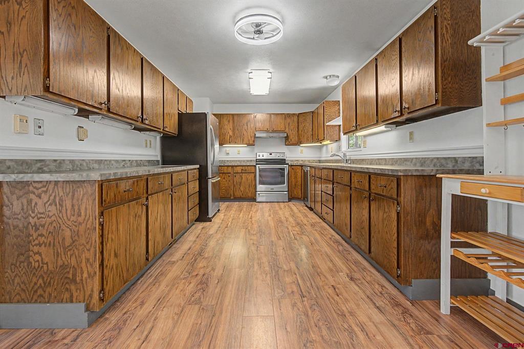 1227 Sherwood Drive Montrose CO 81401
