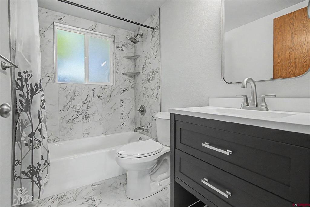 1227 Sherwood Drive Montrose CO 81401
