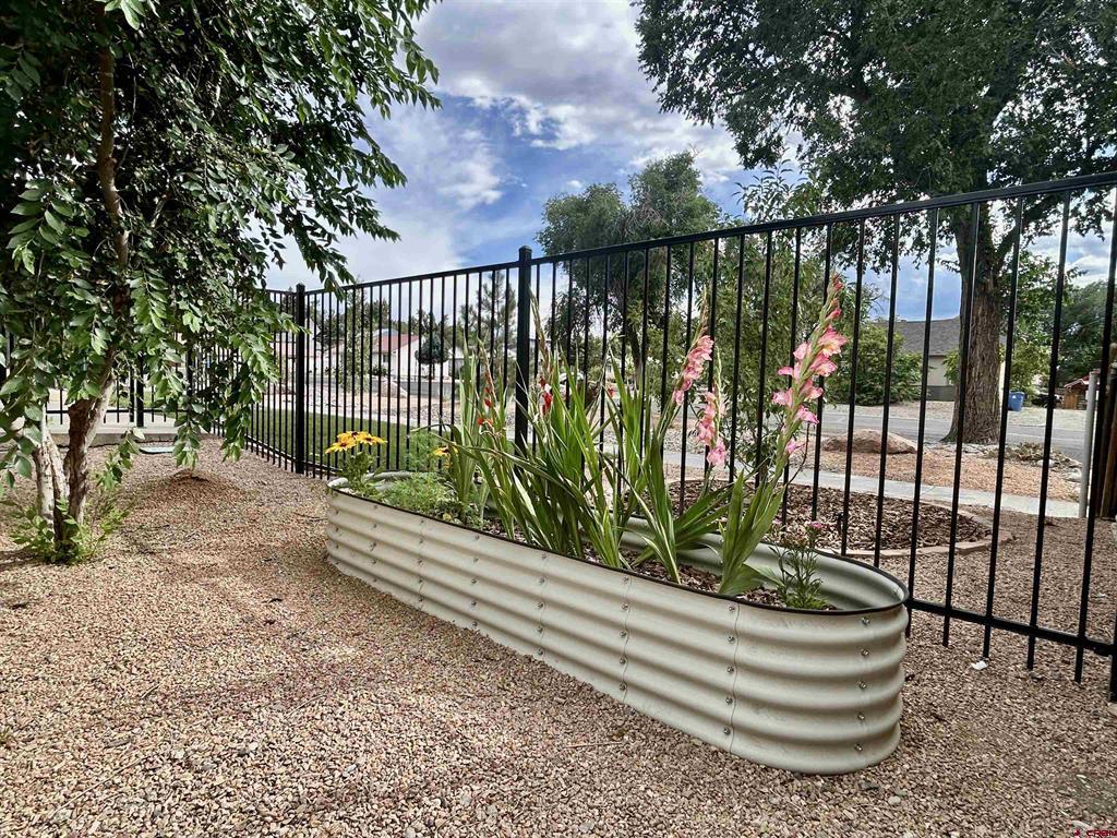 805 N 5th Street Montrose CO 81401