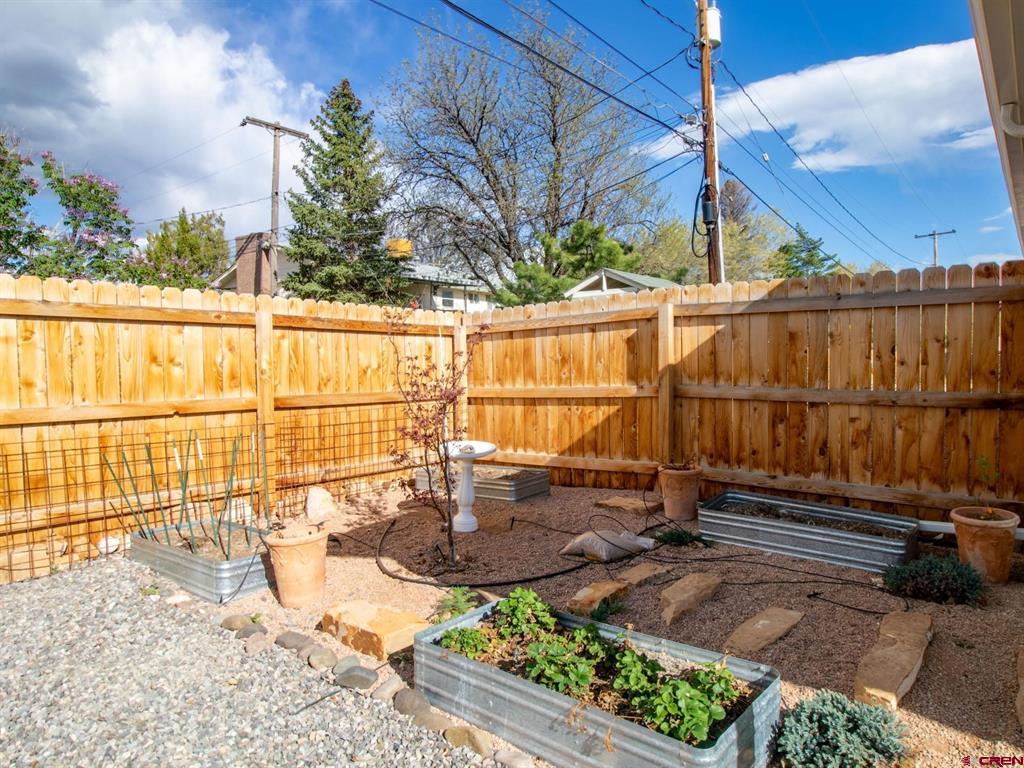 937 S 10th Street Montrose CO 81401
