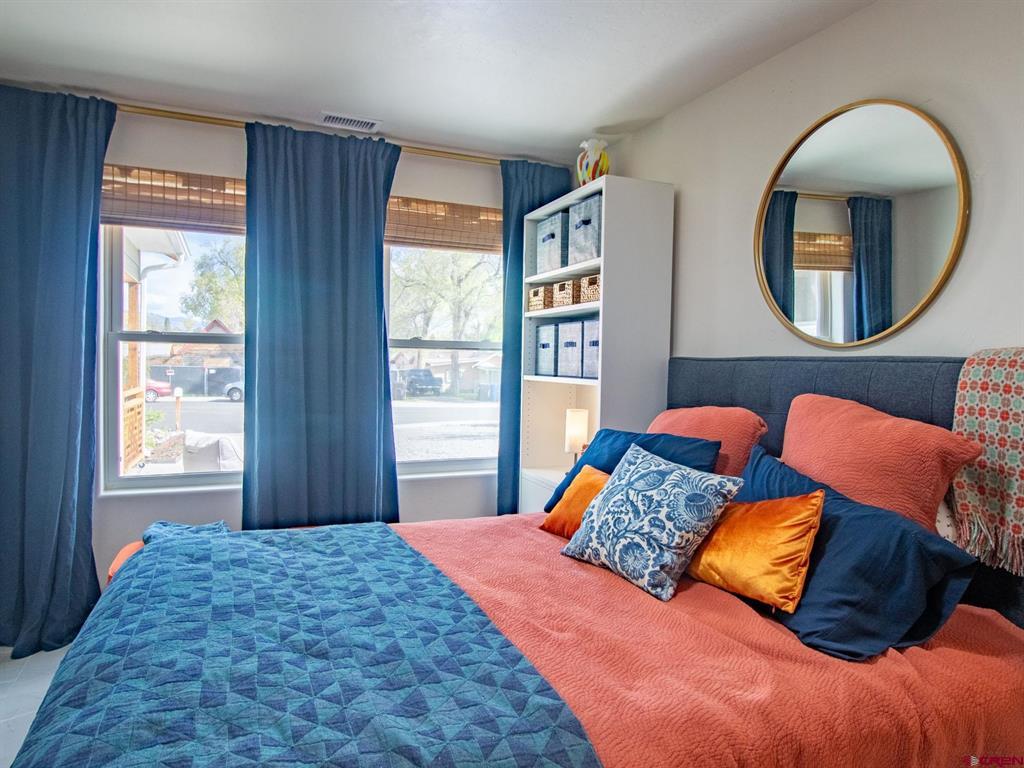 937 S 10th Street Montrose CO 81401