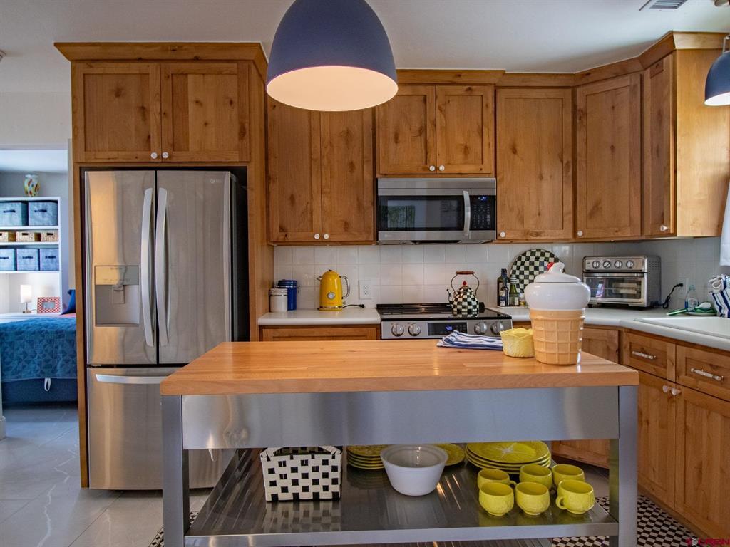 937 S 10th Street Montrose CO 81401