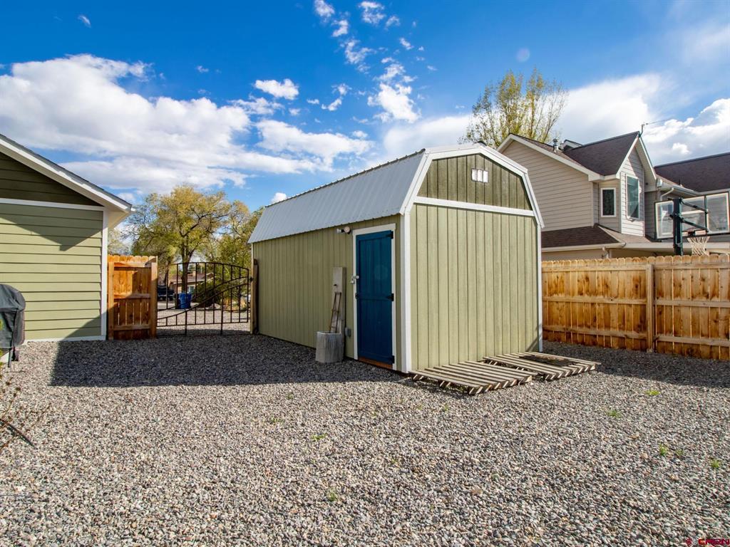 937 S 10th Street Montrose CO 81401