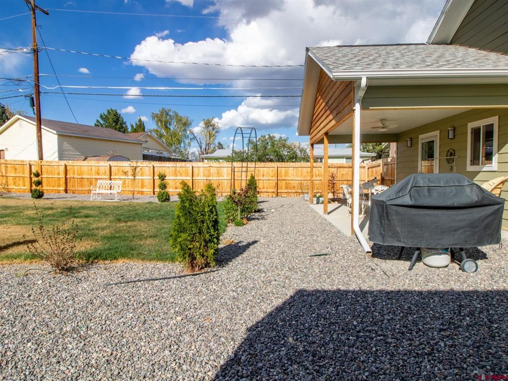 937 S 10th Street Montrose CO 81401
