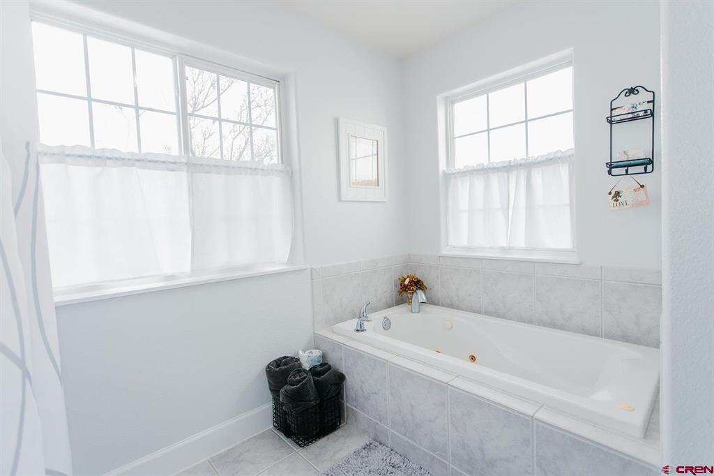 12817 6100 Road Montrose CO 81403