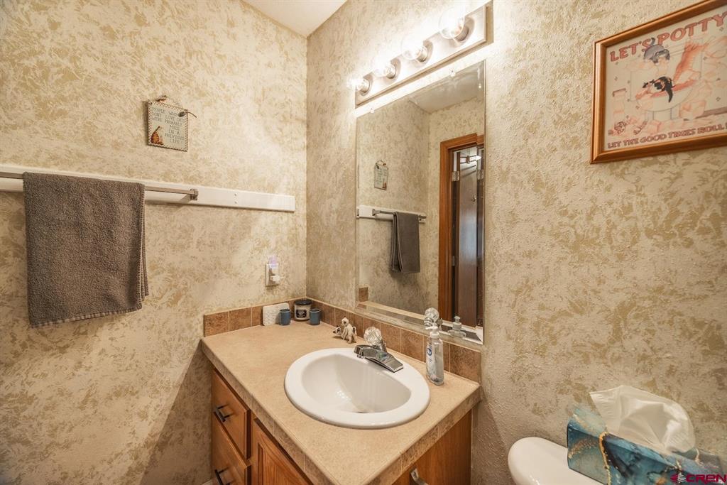 633 Golden Drive Montrose CO 81401