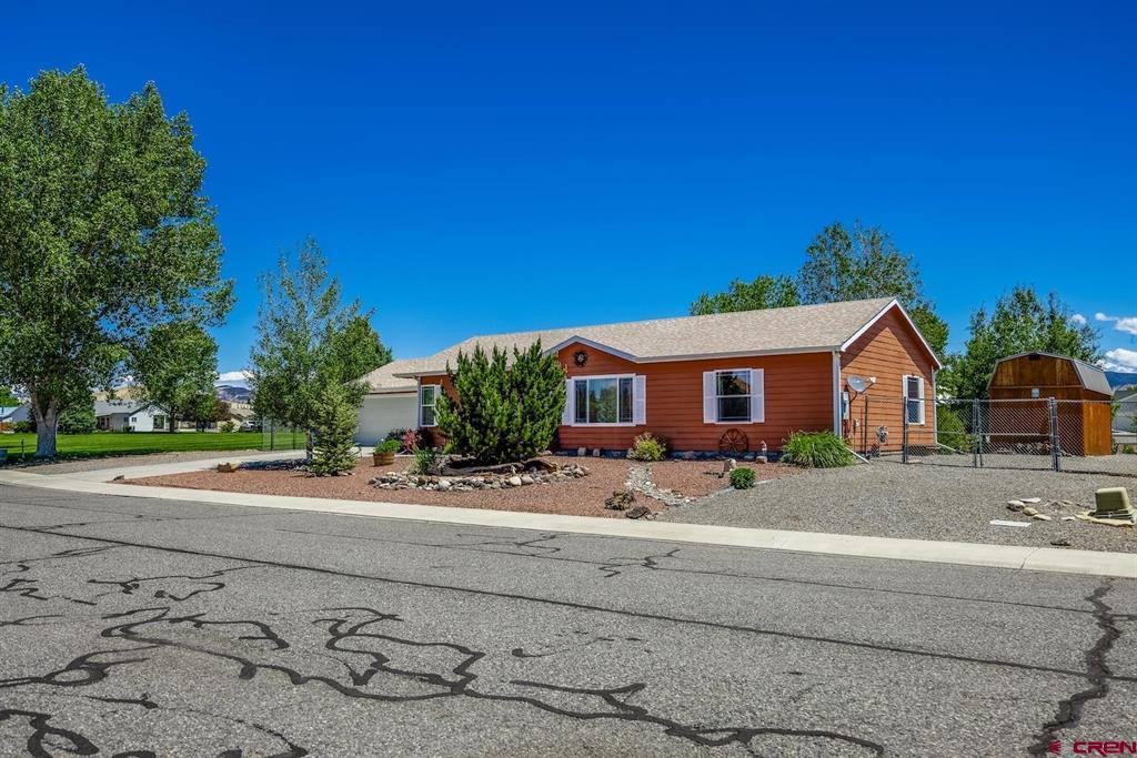 633 Golden Drive Montrose CO 81401