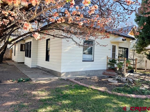 1136 N 1st Street Montrose CO 81401