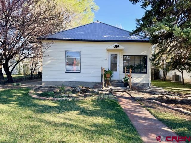 1136 N 1st Street Montrose CO 81401