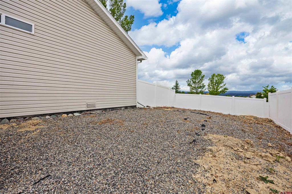 2108 Mead Lane Montrose CO 81401