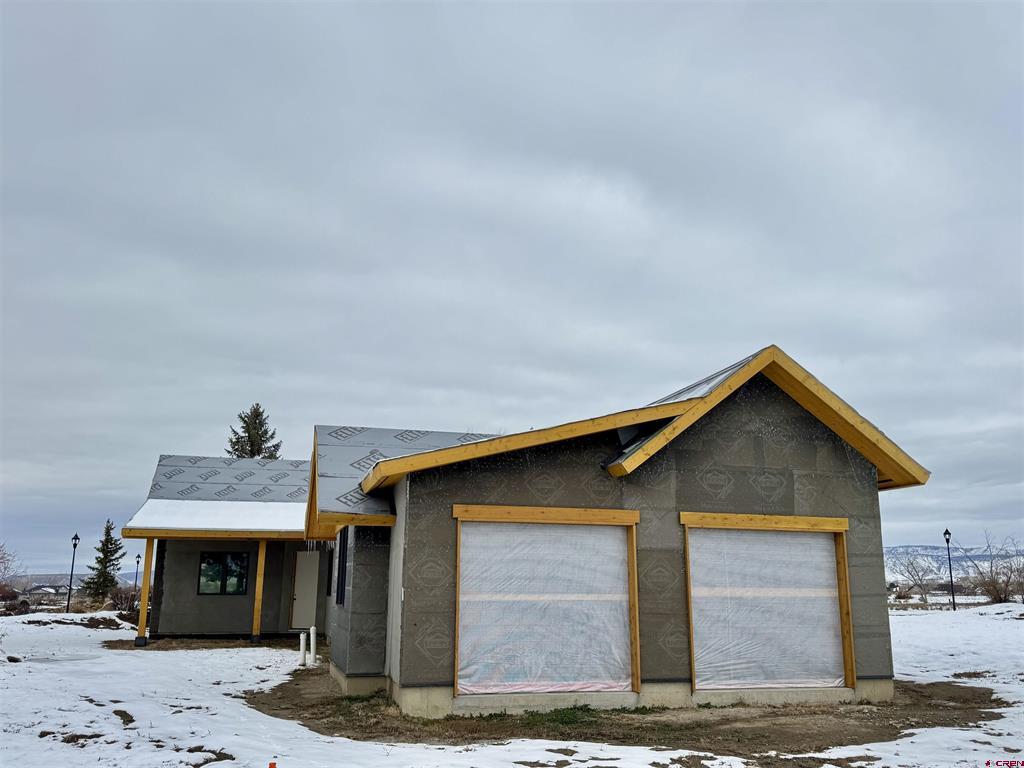 2547 Bridges Loop Montrose CO 81401