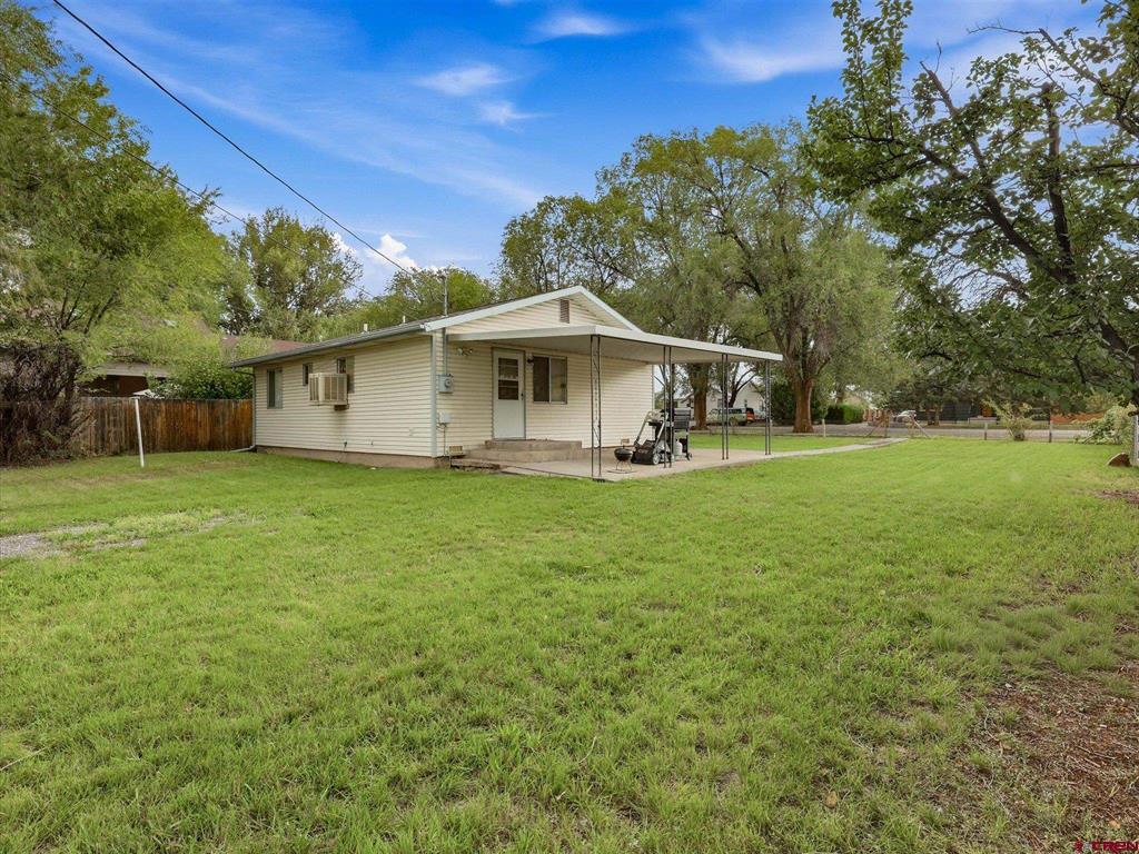 1129 S 4th Street Montrose CO 81401