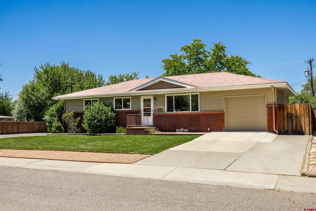 801 York Street Montrose CO 81401