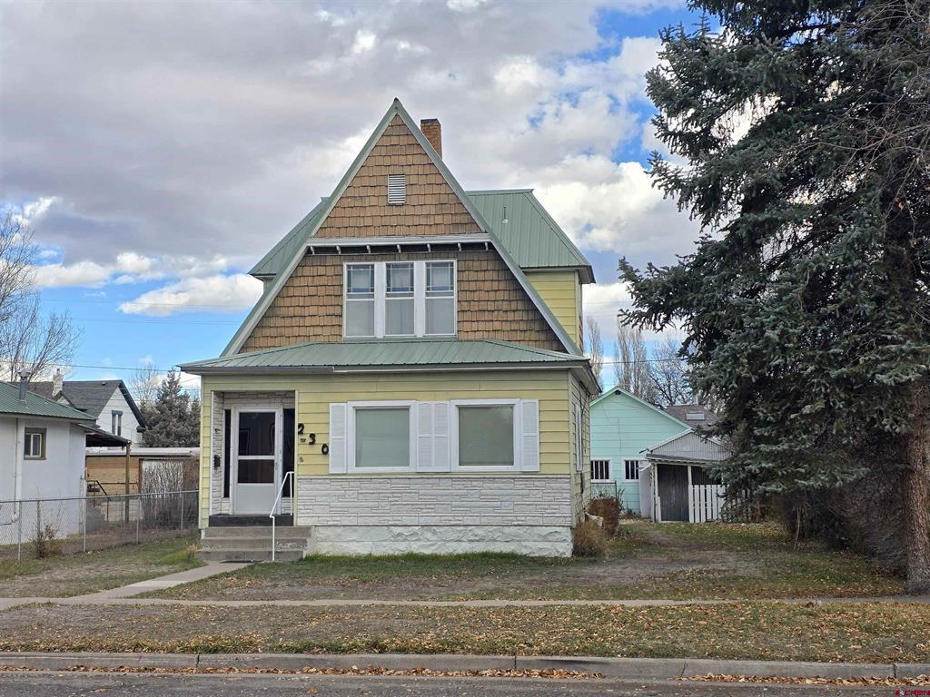 230 Dennis Street Monte Vista CO 81144
