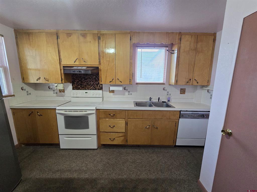 230 Dennis Street Monte Vista CO 81144