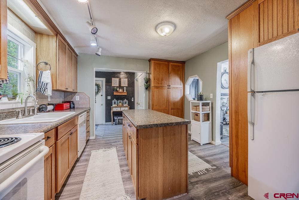 127 S 4th Street Montrose CO 81401