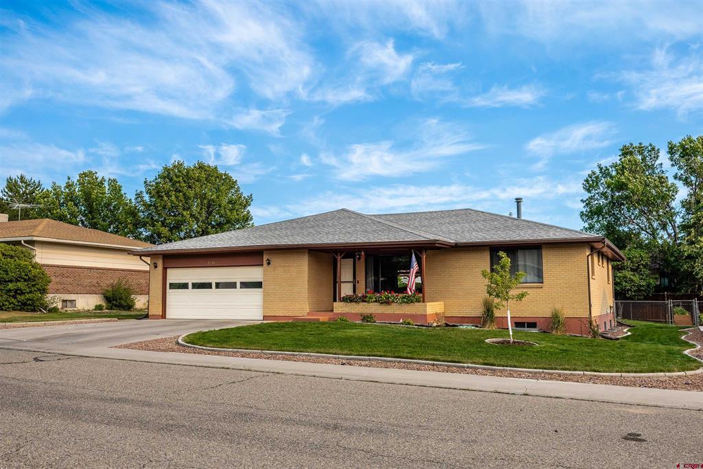 2274 London Way Montrose CO 81401