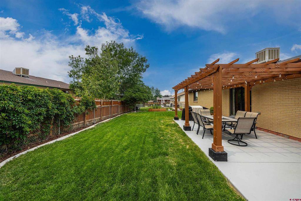 2274 London Way Montrose CO 81401