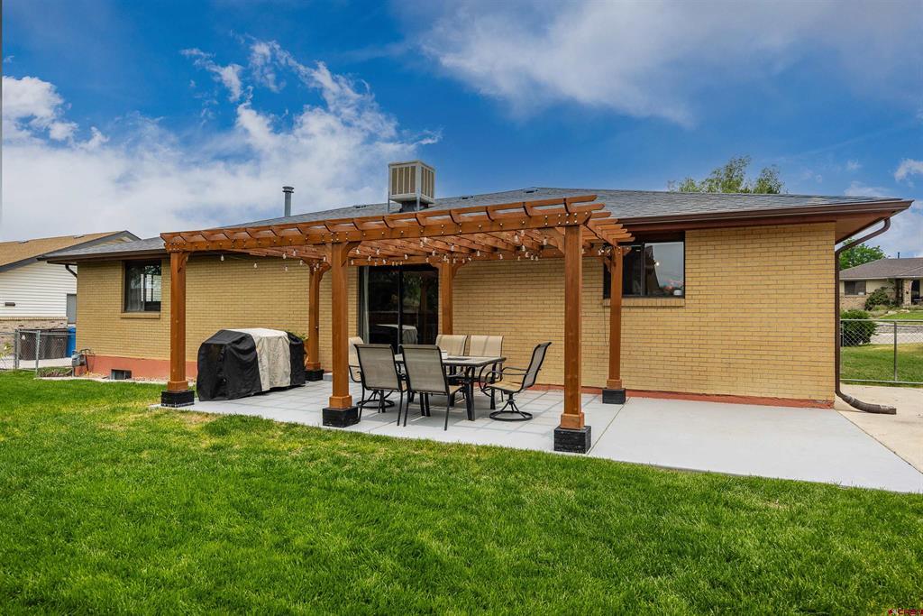 2274 London Way Montrose CO 81401