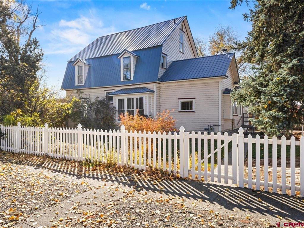 741 S 1st. Street Montrose CO 81401
