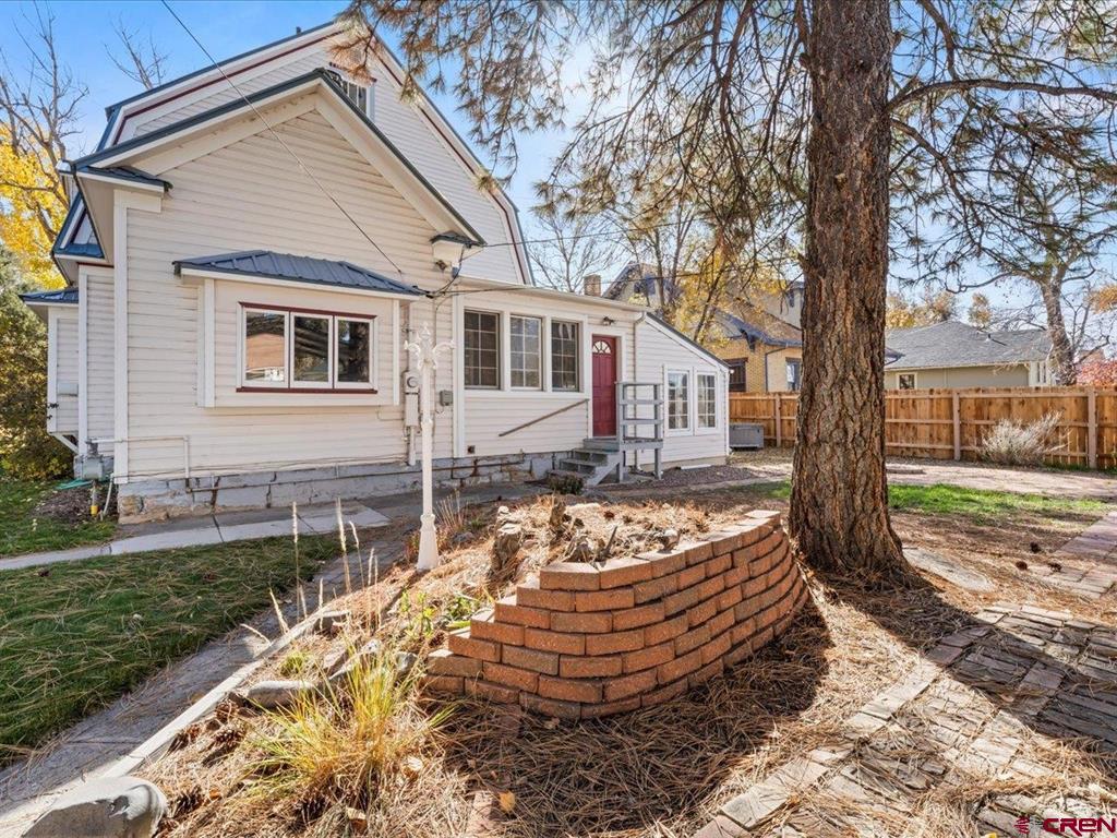741 S 1st. Street Montrose CO 81401