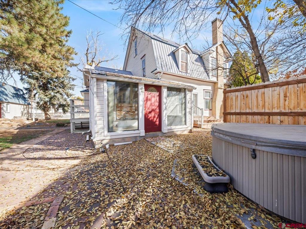 741 S 1st. Street Montrose CO 81401