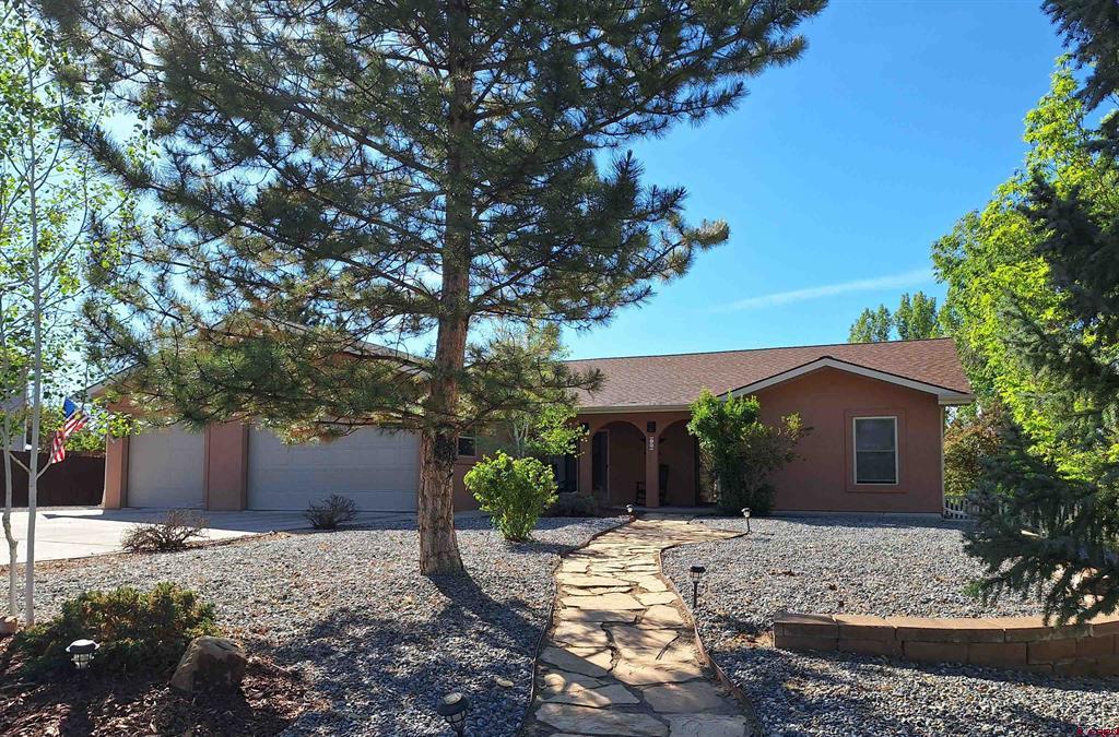 920 S 9th Street Montrose CO 81401