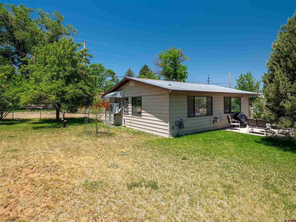 49 E Driscoll Street Cortez CO 81321