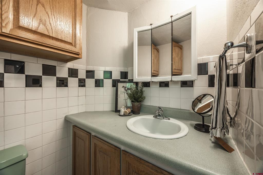 615 S 3rd Street Montrose CO 81401