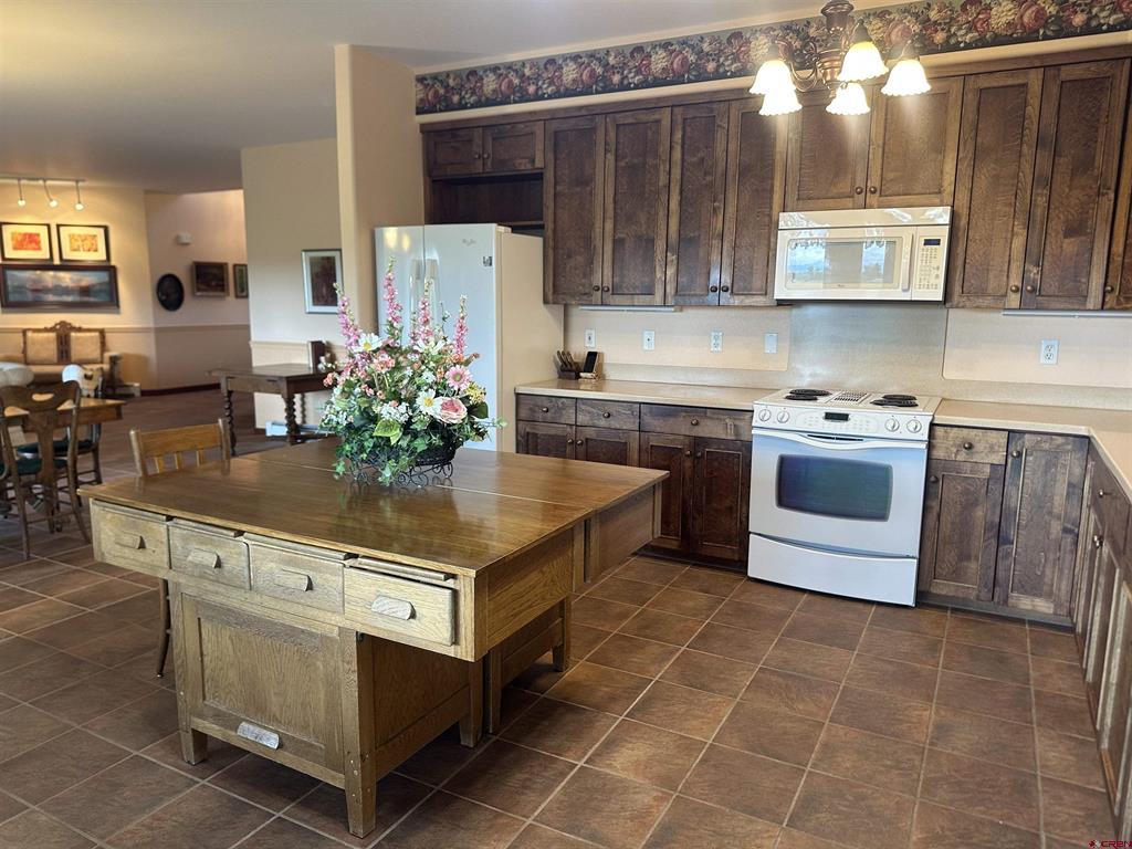 15090 6050 Road Montrose CO 81403