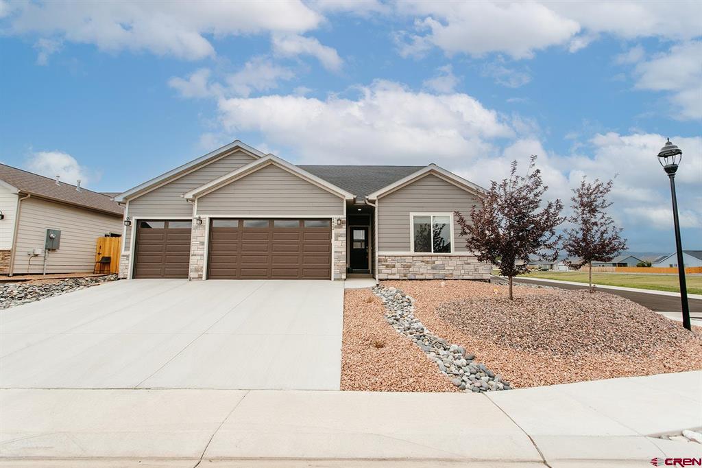 1422 Fivemile Creek Avenue Montrose CO 81401