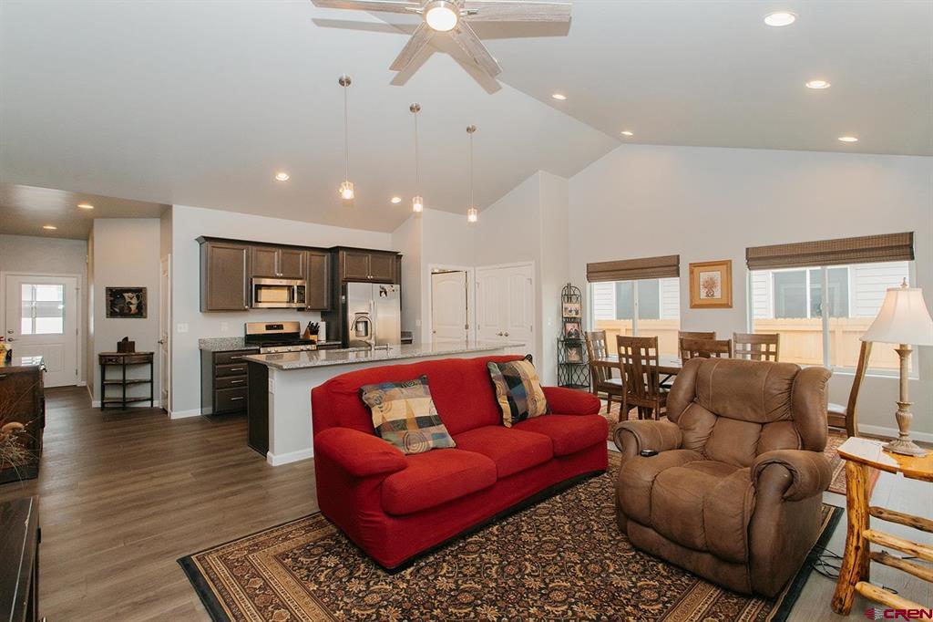 1422 Fivemile Creek Avenue Montrose CO 81401