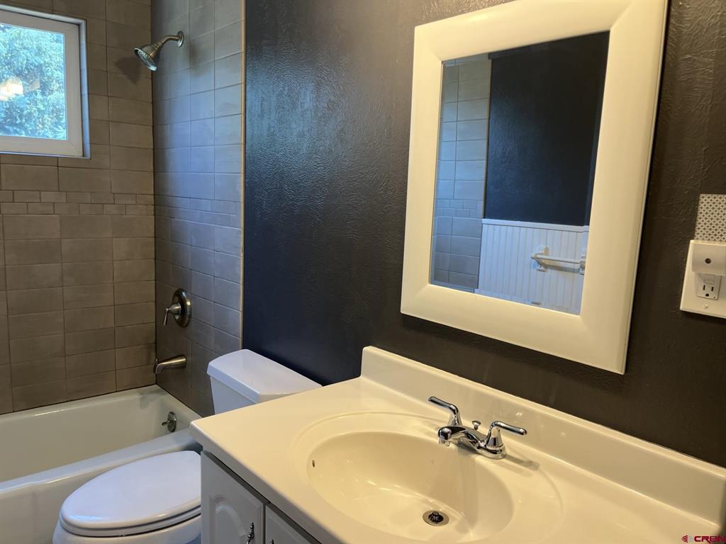 107 Akard Avenue Montrose CO 81401