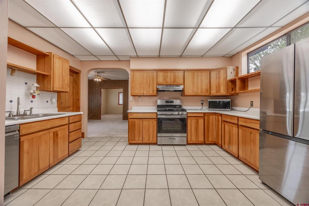 600 S 9th Street Montrose CO 81401