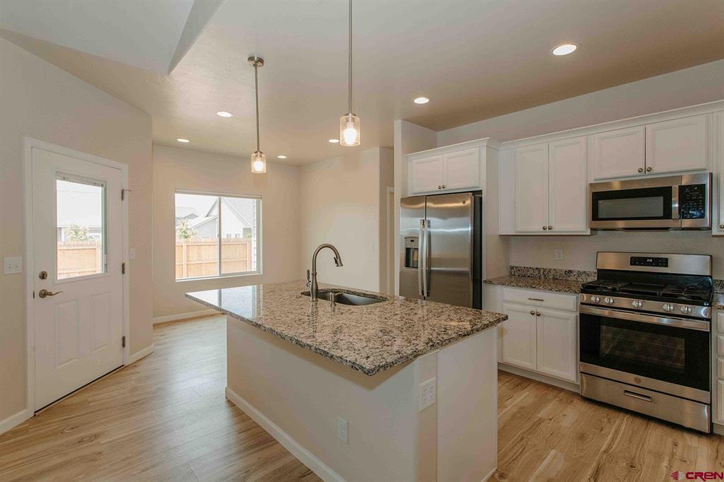 1423 Fivemile Creek Avenue Montrose CO 81401
