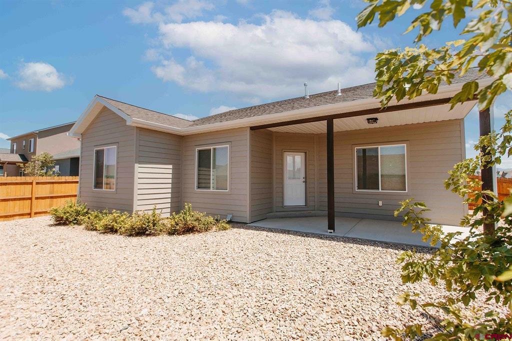 1423 Fivemile Creek Avenue Montrose CO 81401