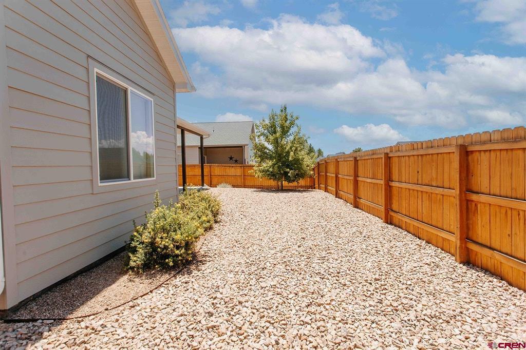 1423 Fivemile Creek Avenue Montrose CO 81401