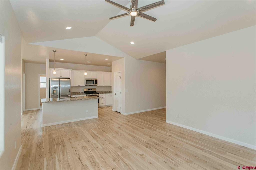 1423 Fivemile Creek Avenue Montrose CO 81401