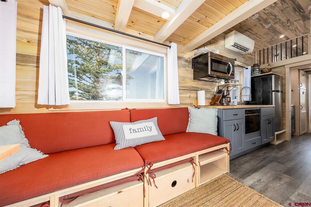 22130 6850 Road Montrose CO 81403