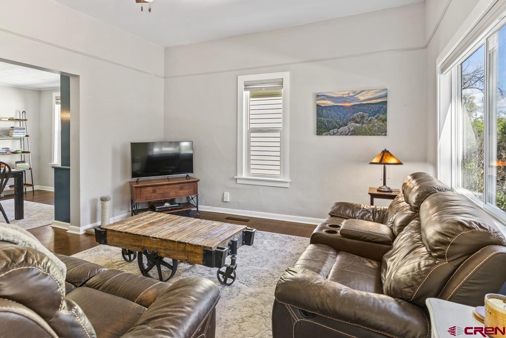 715 S 2nd Montrose CO 81401