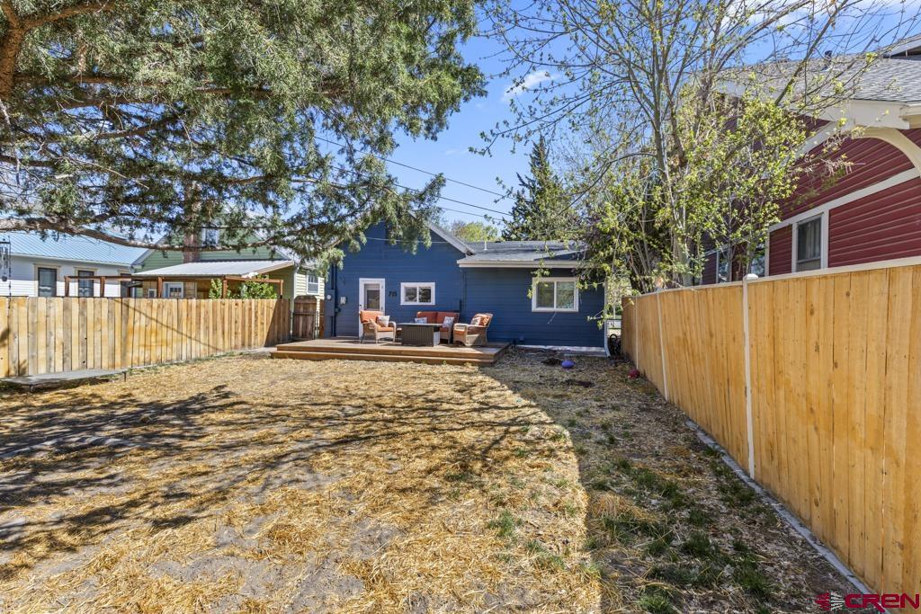 715 S 2nd Montrose CO 81401