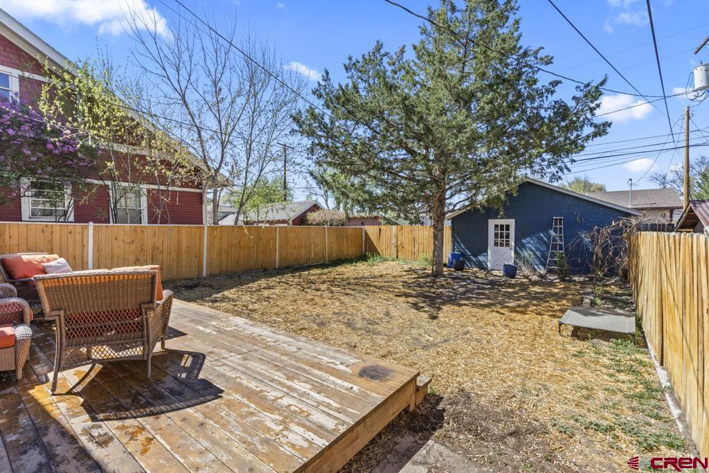 715 S 2nd Montrose CO 81401