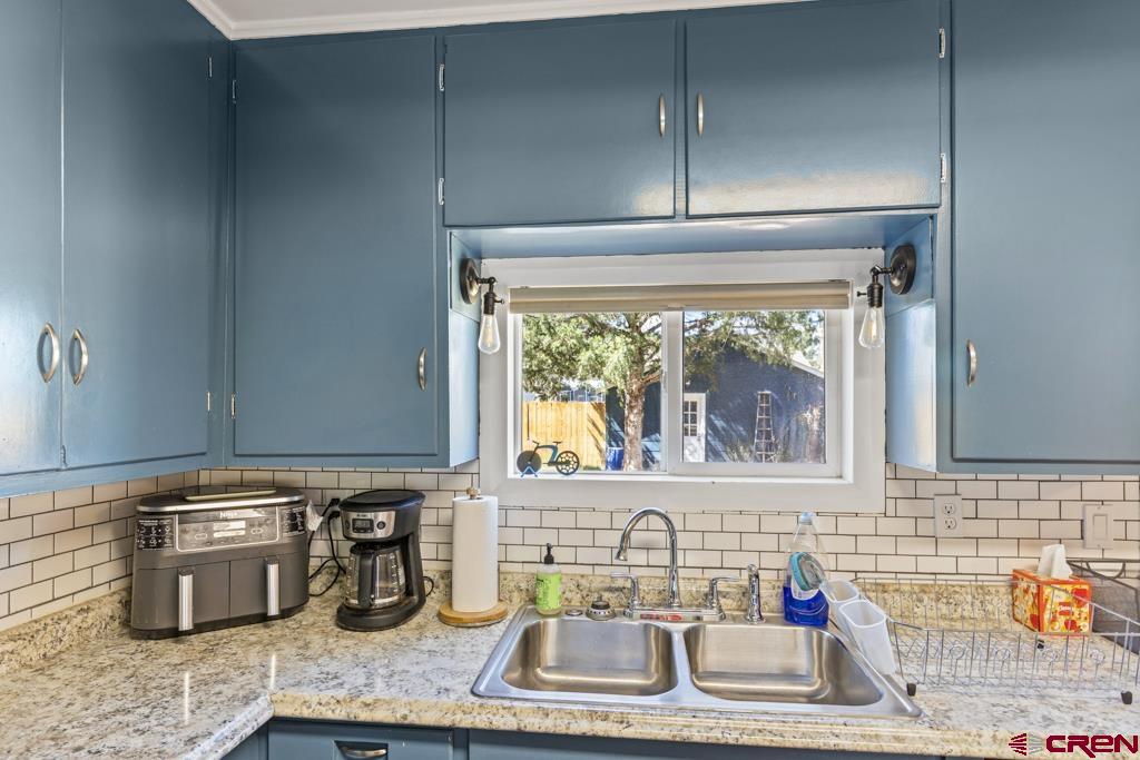 715 S 2nd Montrose CO 81401