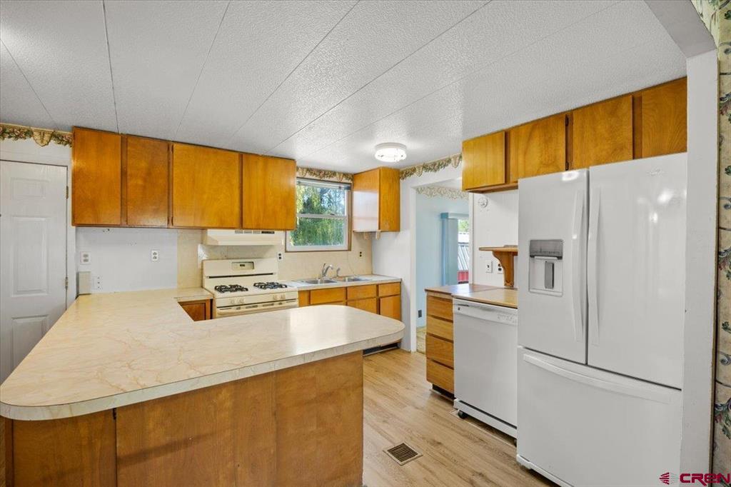 61992 Falcon Road Montrose CO 81401