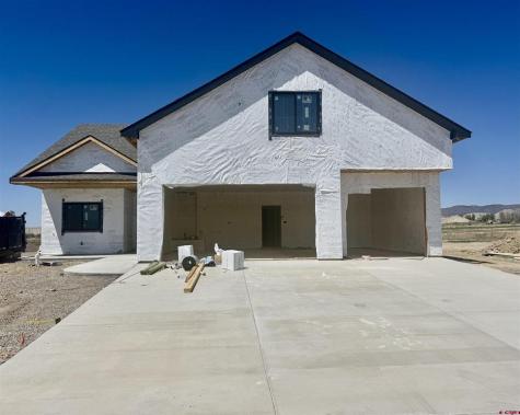 3523 Apple Grove Montrose CO 81401
