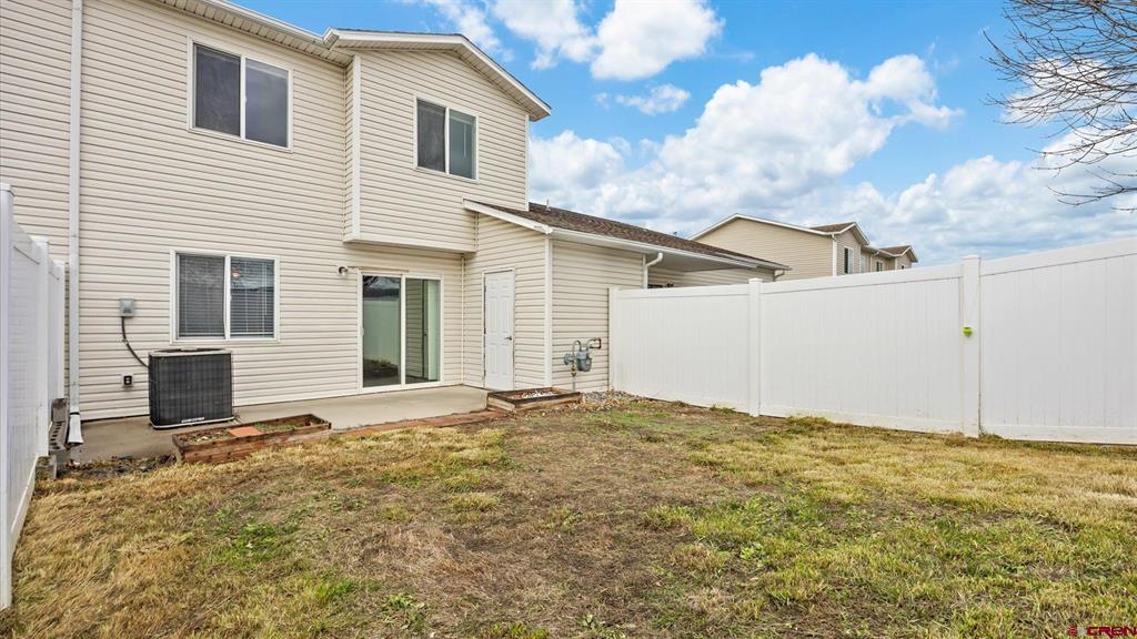 33 Pullman Street Montrose CO 81401