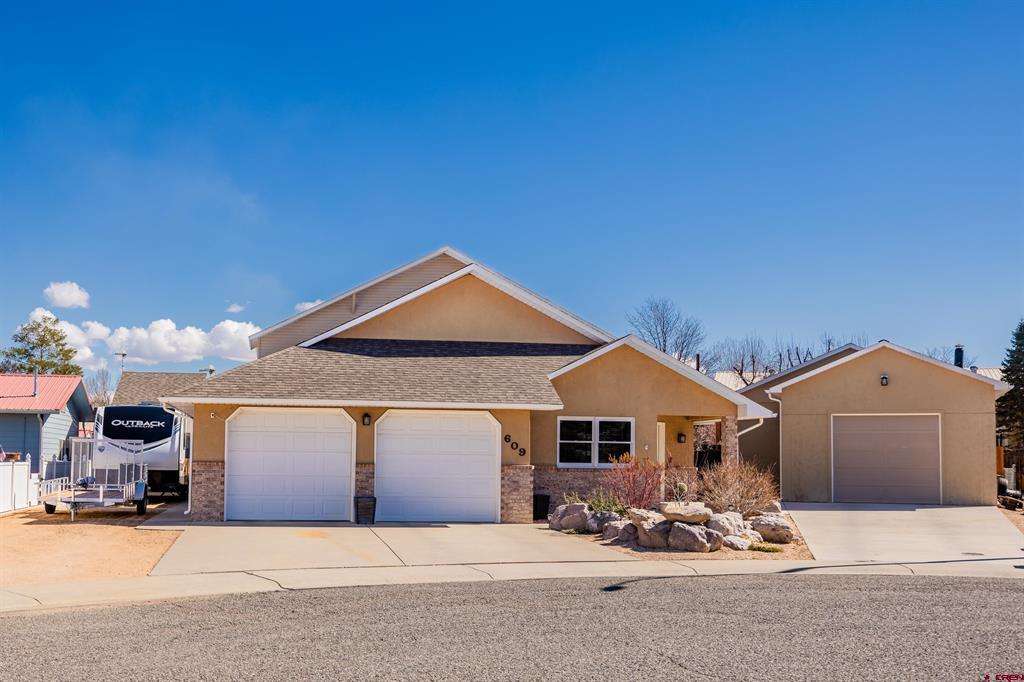 609 Hillsborough Court Montrose CO 81401
