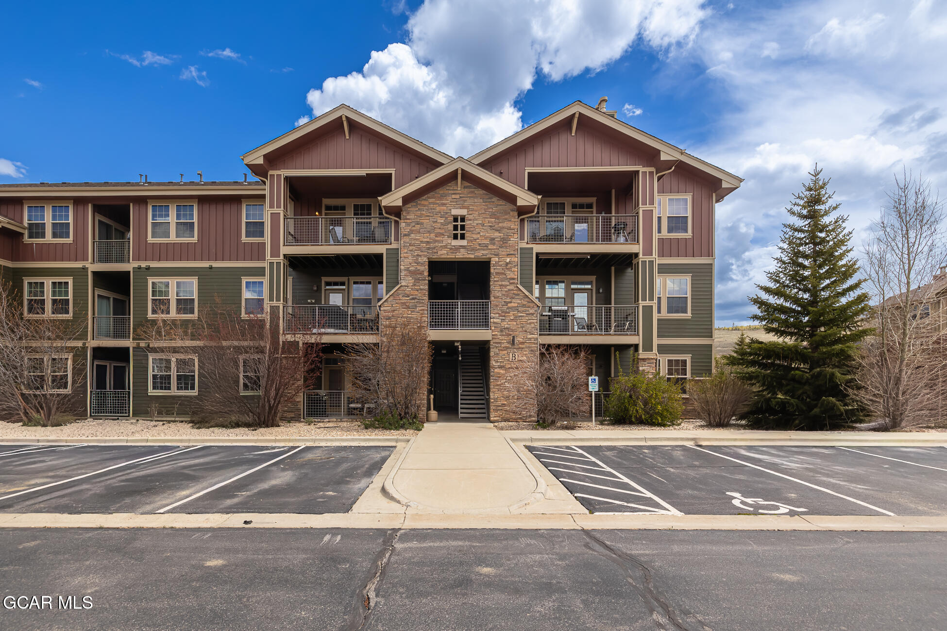 152 Village Road Granby CO 80446